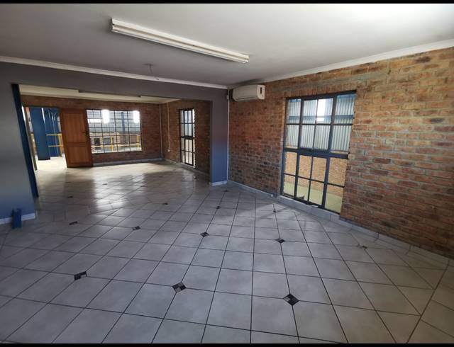 1,600M² FACTORY TO LET IN GERMISTON INDUSTRIAL